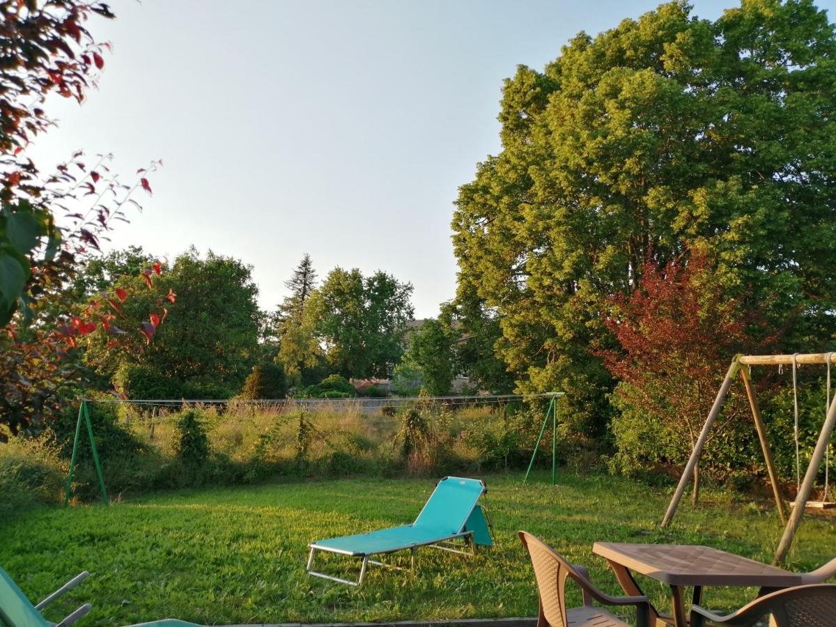 Chambre Campagne Uxelloise Uxeau Exteriér fotografie